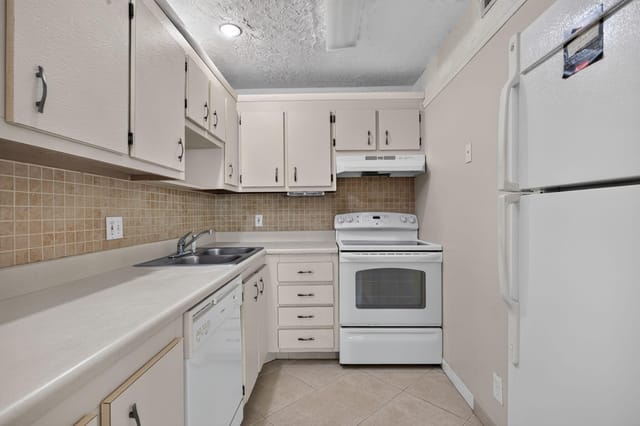 8-web-or-mls-2840 203-4