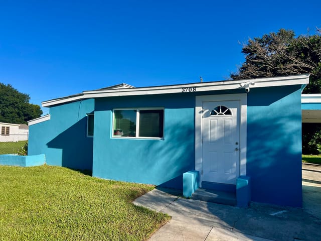 3708 AVENUE K, Fort Pierce, FL 34947