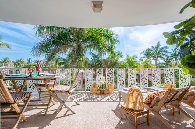 227 AUSTRALIAN 0035, Palm Beach, FL 33480
