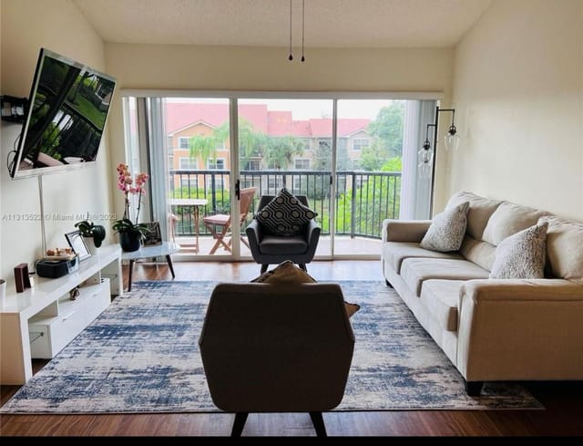 9055 WILES Road 304, Coral Springs, FL 33067