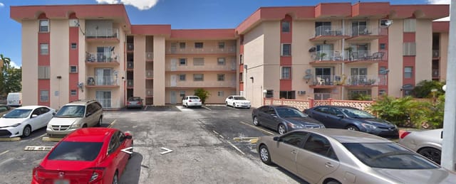 6820 W Flagler Street 308, Miami, FL 33144