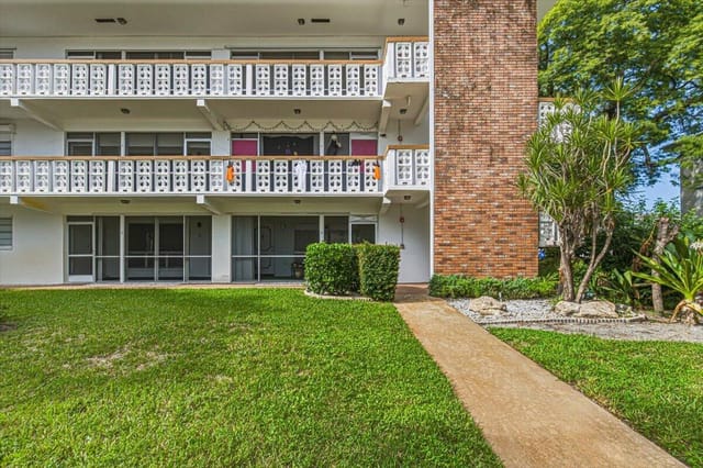500 S Luna Court 4, Hollywood, FL 33021