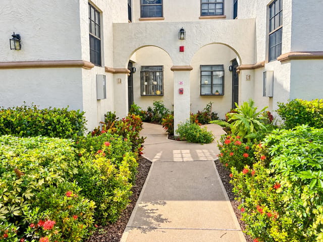 5253 BRISATA Circle F, Boynton Beach, FL 33437