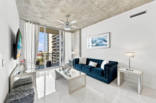 300 S Australian Avenue 1404, West Palm Beach, FL 33401