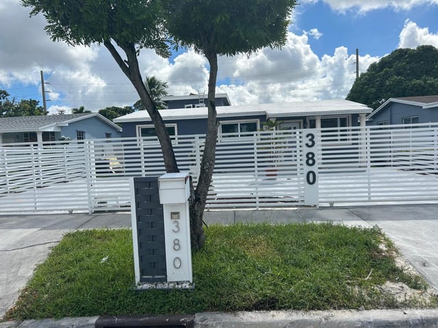 380 W 30TH Street, Hialeah, FL 33012