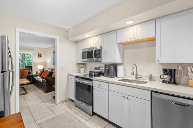 1405 Kitchen