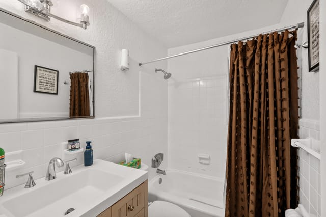1405 Bath