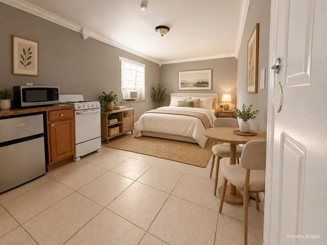 2438 Thomas Street 1, Hollywood, FL 33020