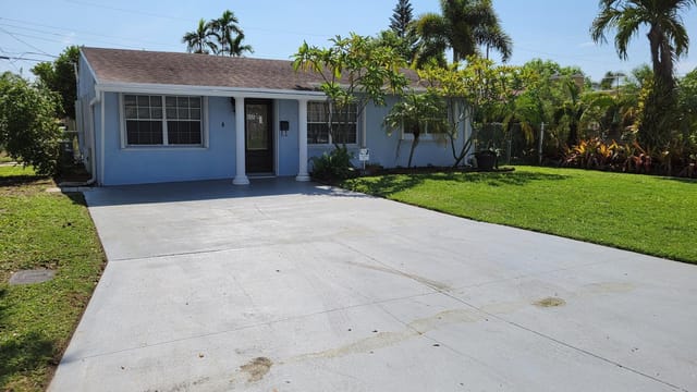4620 NE 2nd Terrace, Oakland Park, FL 33334
