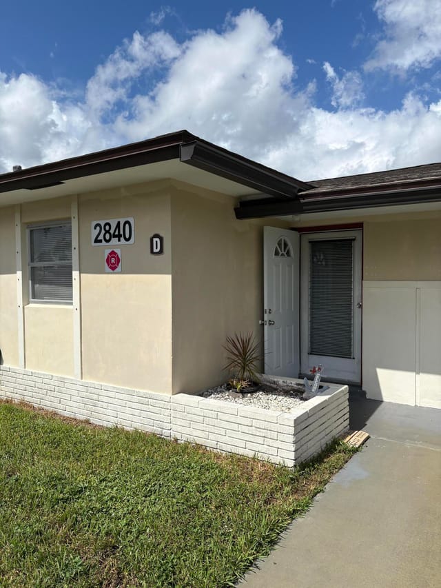 2840 Ashley Drive E D, West Palm Beach, FL 33415