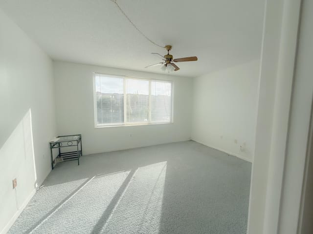 1080 DEL LAGO Circle, Sunrise, FL 33313