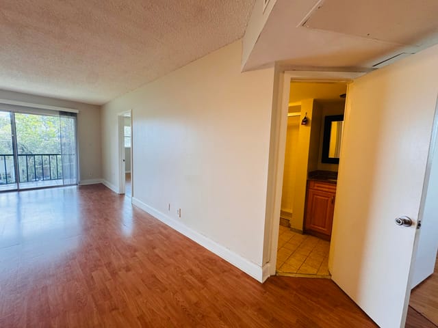8020 N COLONY Circle N 302, Tamarac, FL 33321