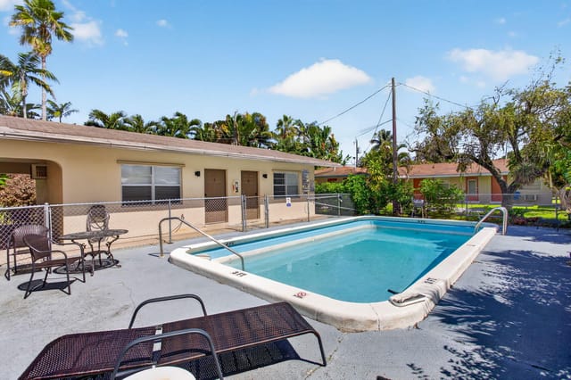 409 NW 25TH Street 1, Wilton Manors, FL 33311