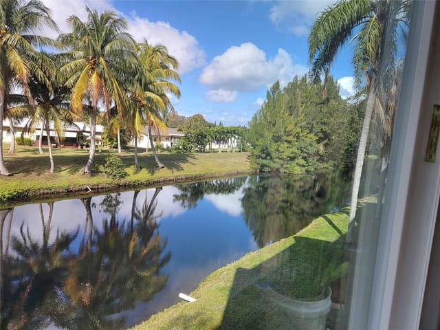 8260 SW 24TH Street 6214, North Lauderdale, FL 33068