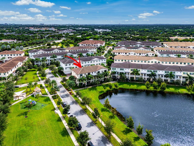 12639 Machiavelli Way, Palm Beach Gardens, FL 33418