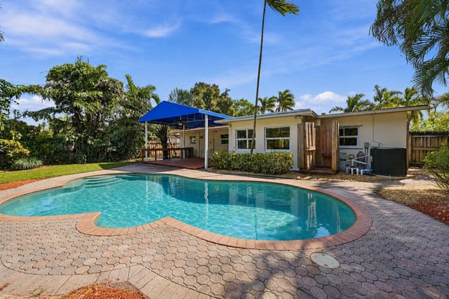 617 NW 28th Court #617, Wilton Manors, FL 33311