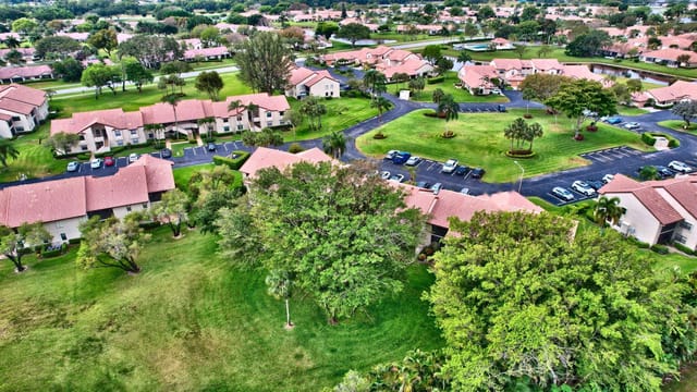 6051 Parkwalk Drive, Boynton Beach, FL 33472