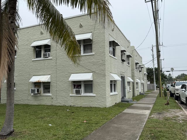 216 S 16th Avenue 4, Hollywood, FL 33020