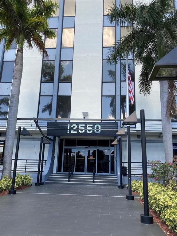 12550 BISCAYNE Boulevard 222, North Miami, FL 33181