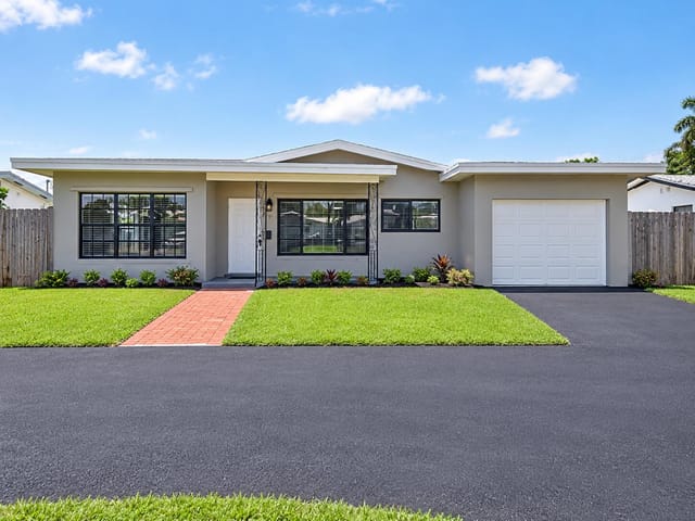 4807 NE 18th Avenue, Oakland Park, FL 33334