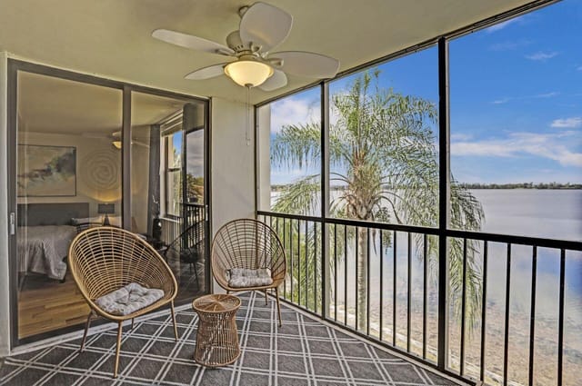 109 LAKE EMERALD Drive 305, Oakland Park, FL 33309