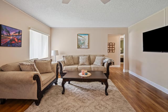 3625 LA AIRES Court A-1, Greenacres, FL 33463