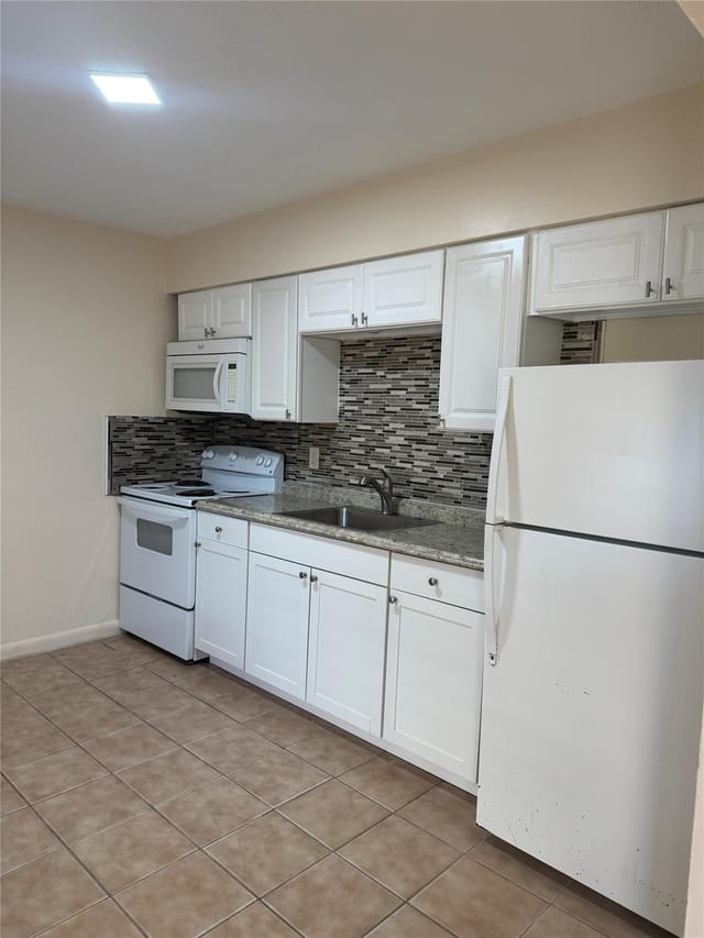 3908 NW 30TH Terrace #3, Lauderdale Lakes, FL 33309