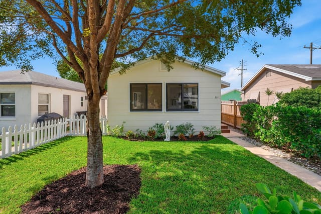 327 N H Street, Lake Worth Beach, FL 33460