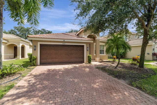 10947 BITTERNUT HICKORY Lane, Boynton Beach, FL 33437