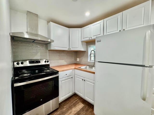 1017 N H Street, Lake Worth Beach, FL 33460