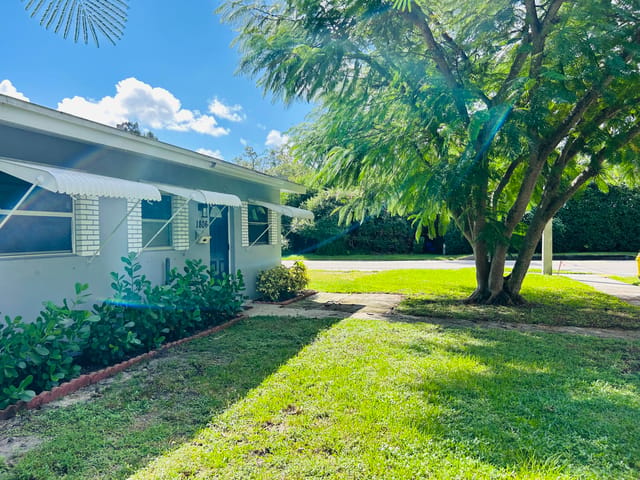 1806 22ND Avenue 1806, Vero Beach, FL 32960