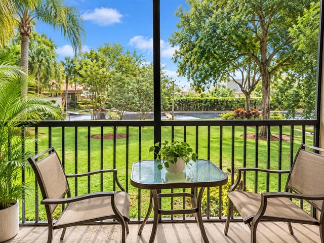 15805 W WATERSIDE Circle 205, Sunrise, FL 33326