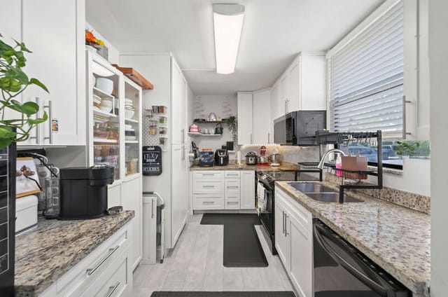 8421 FOREST HILLS Drive 104, Coral Springs, FL 33065