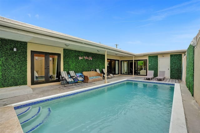 1711 NE 2ND Terrace, Pompano Beach, FL 33060