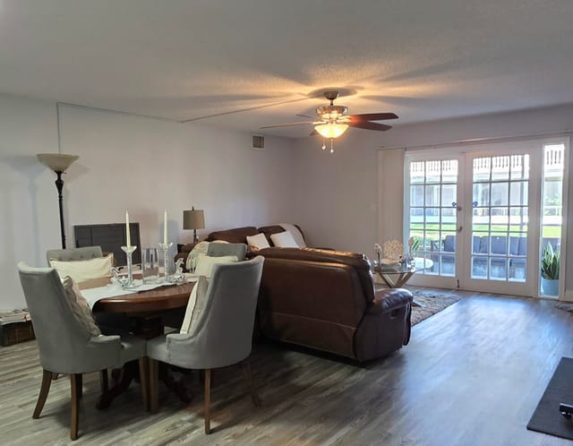 7556 STIRLING Road 118, Davie, FL 33024