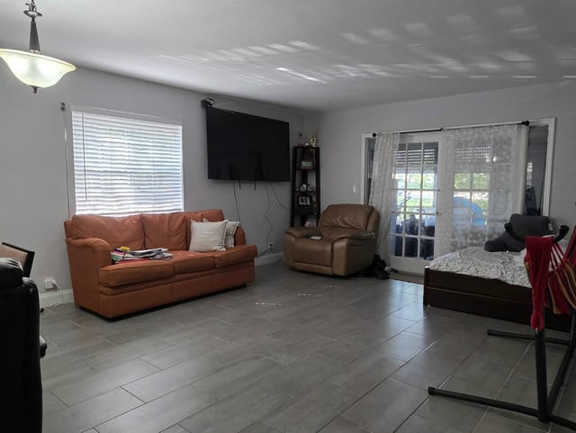 7556 Stirling Road 117, Davie, FL 33024