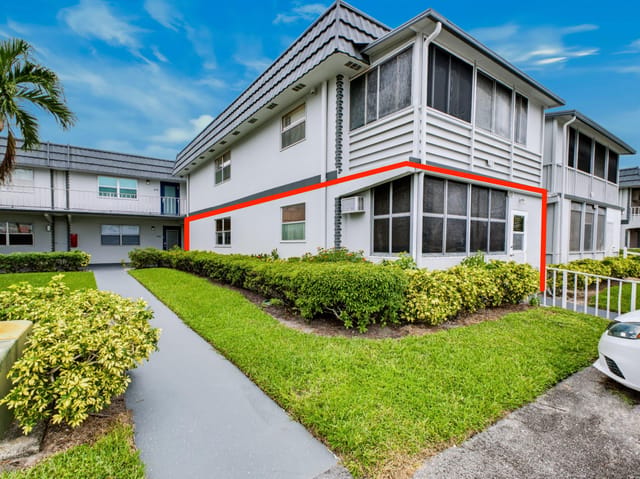 451 Saxony Way J, Delray Beach, FL 33446