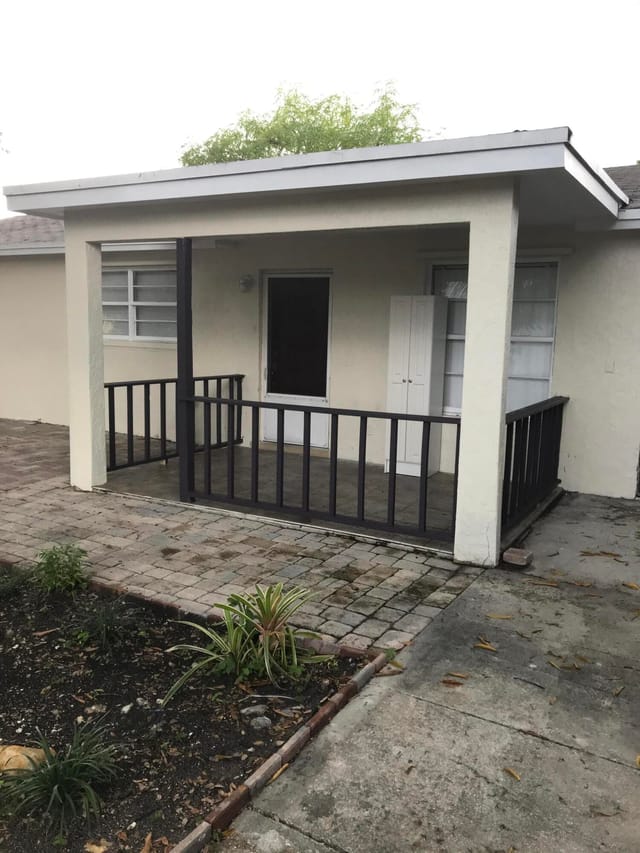 1200 W 33RD Street E, Riviera Beach, FL 33404
