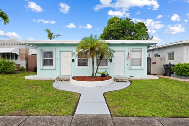 924 N 16TH Avenue, Hollywood, FL 33020