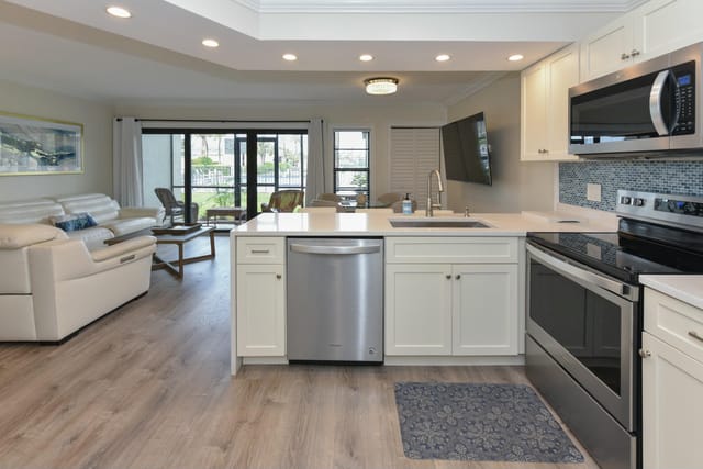 1605 S US Highway 1, v3-103, Jupiter, FL 33477