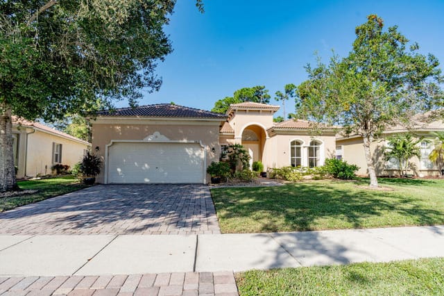 5419 PLACE LAKE Drive, Fort Pierce, FL 34951