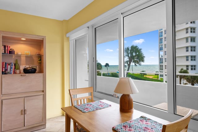 4050 N OCEAN Boulevard 302, Lauderdale-By-The-Sea, FL 33308