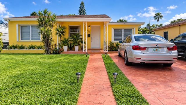 1070 NE 143RD Street, North Miami, FL 33161