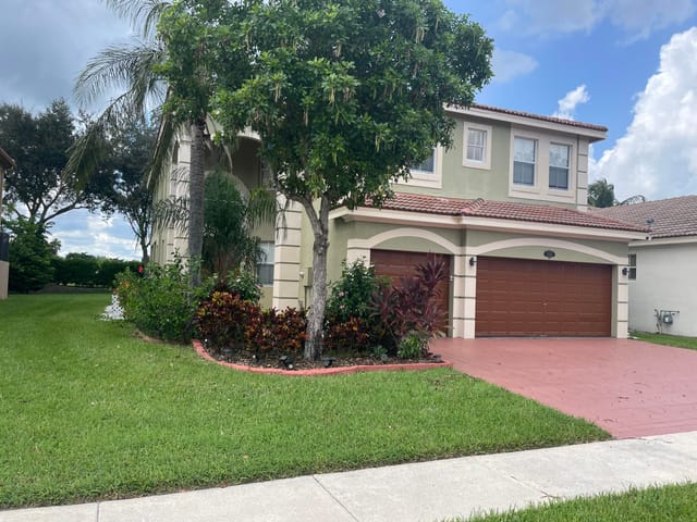 10690 OLD HAMMOCK Way, Wellington, FL 33414