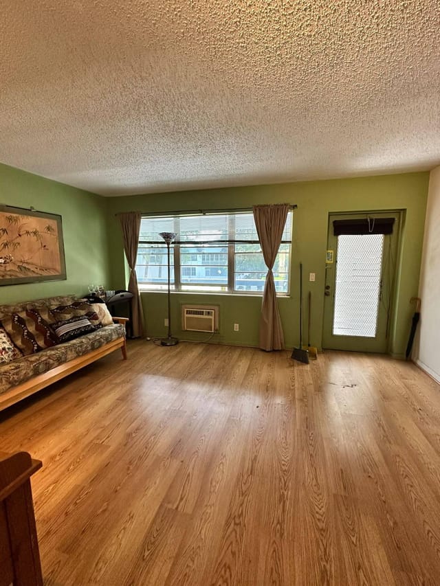171 Markham H 171, Deerfield Beach, FL 33442