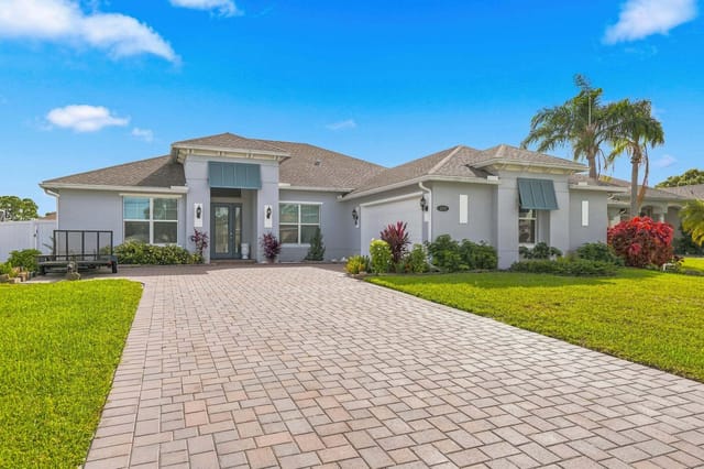 6020 NW Winfield Drive, Port St. Lucie, FL 34986
