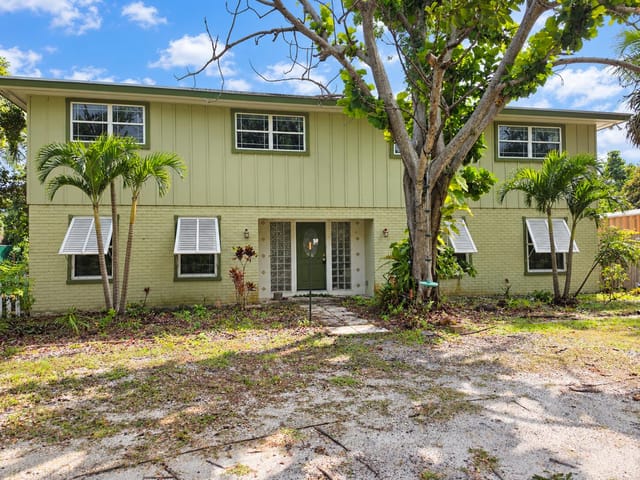 730 13TH Avenue, Vero Beach, FL 32962