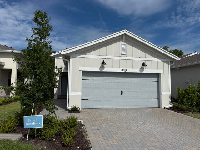 10195 NW DREAMWEAVER Road, Port St. Lucie, FL 34987