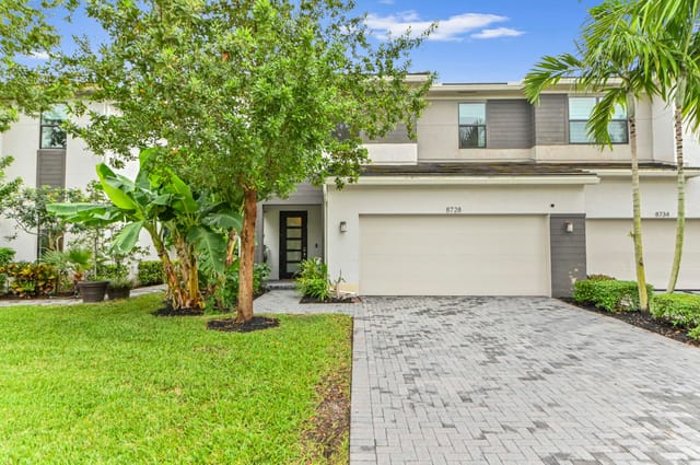 8728 Corvus Drive, Lake Worth, FL 33467