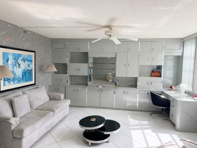 3510 Oaks Way 502, Pompano Beach, FL 33069